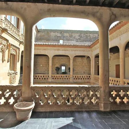 Real Castillo Del Buen Hotel Topas