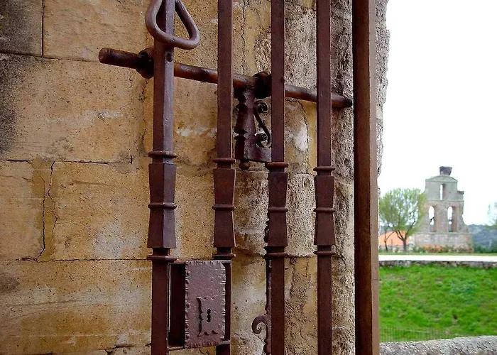 Real Castillo Del Buen